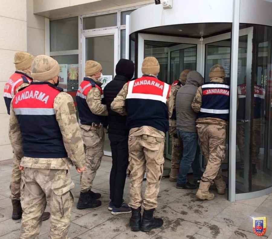 Jandarma Suç Araştırma Timi,çeşitli suçlardan aranan 91 kişiyi yakaladı