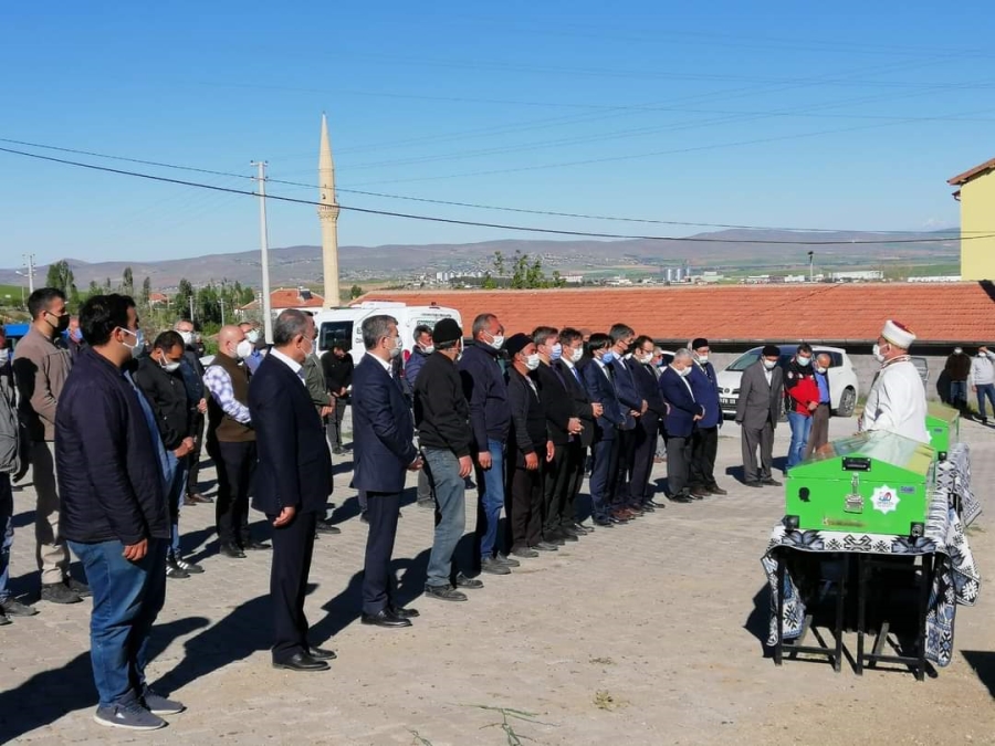 Gölette Boğulan 2 Genç Gözyaşlarıyla Son Yolculuğuna Uğurlandı