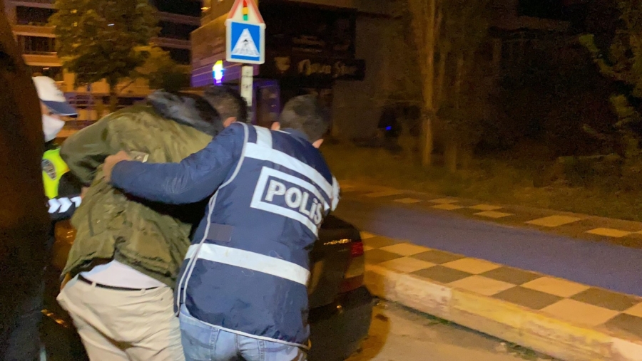 Genç kadını yardım çığlıkları kurtardı