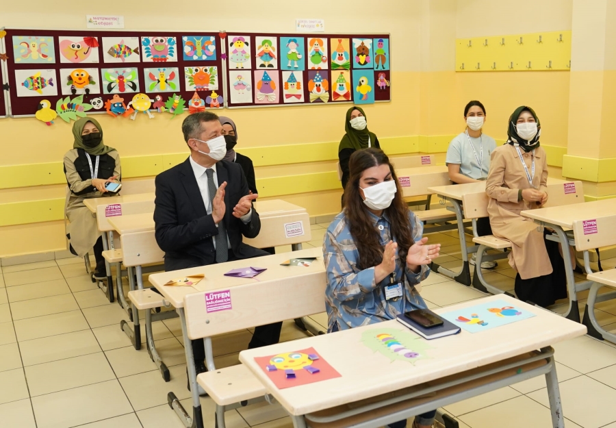 Bakan Selçuk açıkladı: Yüz yüze eğitim  başlıyor