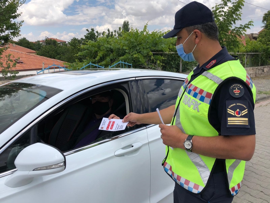 Jandarmadan emniyet kemeri denetimi