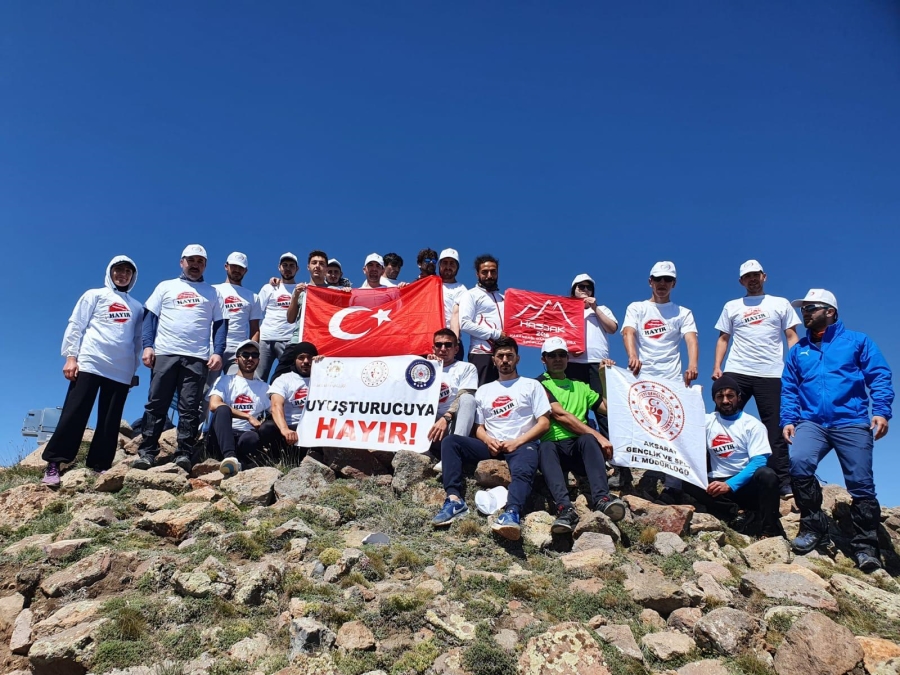 Uyuşturucu ile Mücadele Günü Sebebi ile Hasandağı Zirve Tırmanışı