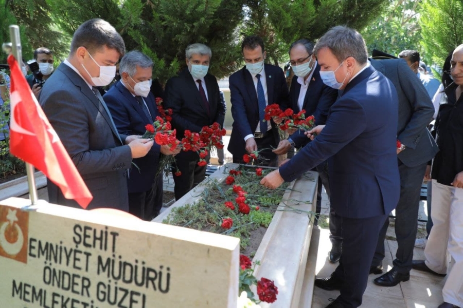 15 Temmuz Demokrasi ve Milli Birlik Günü’nde şehitler anıldı