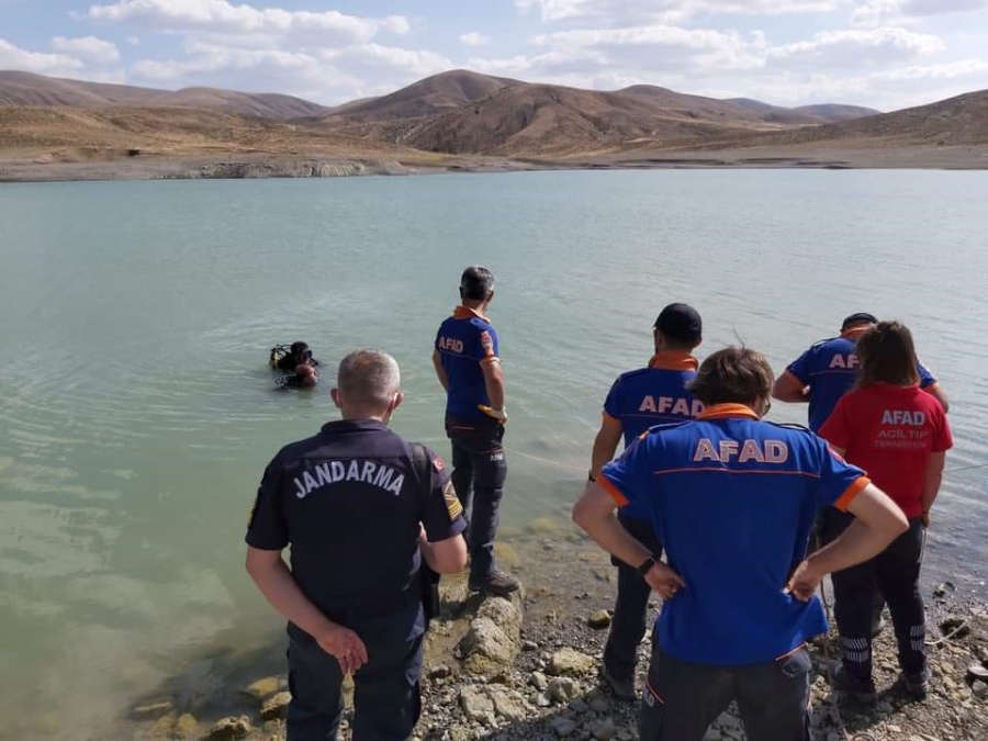 Gölette boğulan  gencin cansız bedeni Aksaray AFAD ekiplerince çıkartıldı