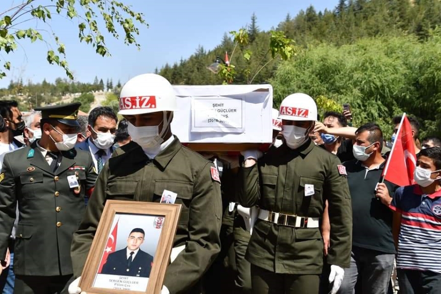 Aksaray şehidi gözyaşlarıyla toprağa verildi