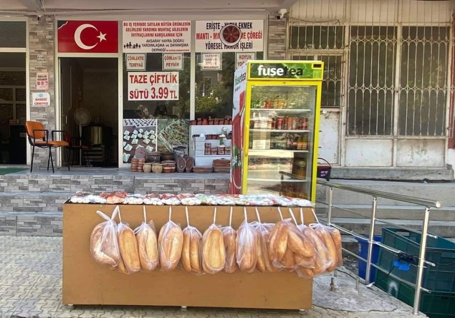 Hayra Doğru Derneğinden Askıda Ekmek Kampanyası