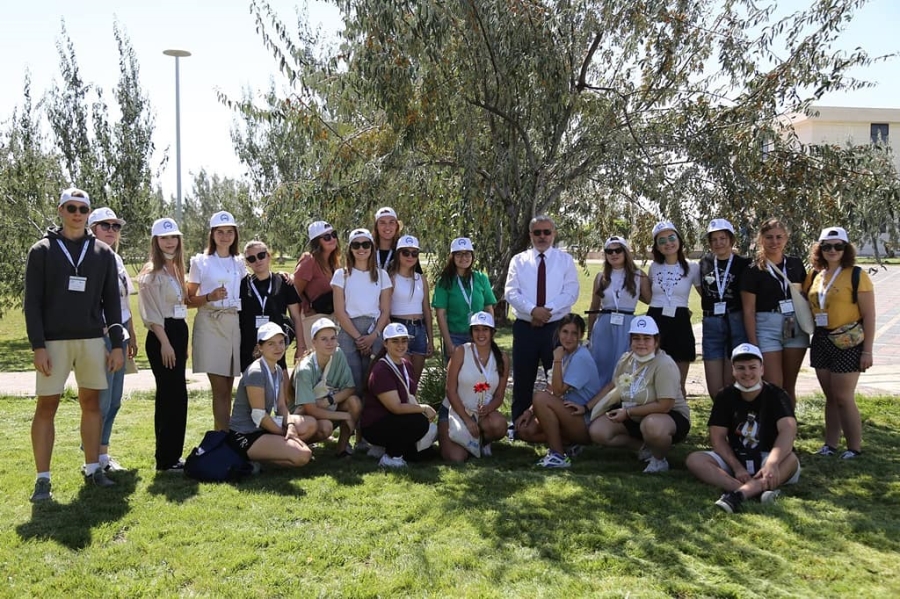 Farklı ülkelerden öğrenciler obezite üzerine çalışmalar yapıyor