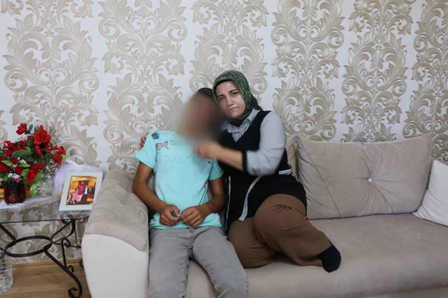 Lise öğrencisini tekme,tokat ve yumruklarla öldüresiye dövdü