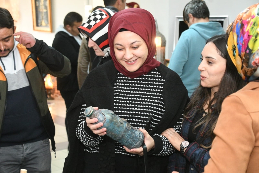 Gençler el sanatlarının hikayesini sergisinde öğrendi 