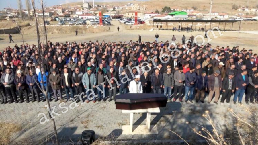 Eski nişanlısı tarafından öldürülen genç kız toprağa verildi 