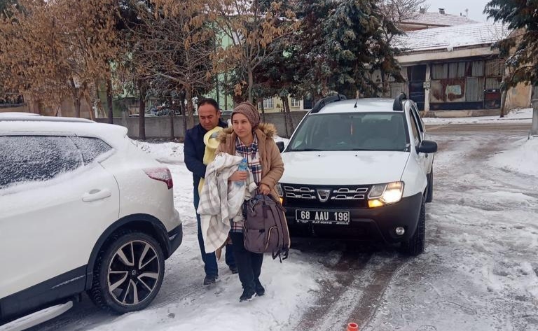 Tipi de mahsur kalan aileyi Özel İdare ekipleri kurtardı