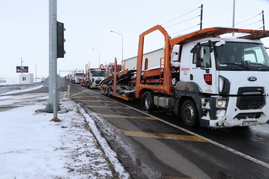 Aksaray-Konya yolu otobüs ve otomobillere açıldı