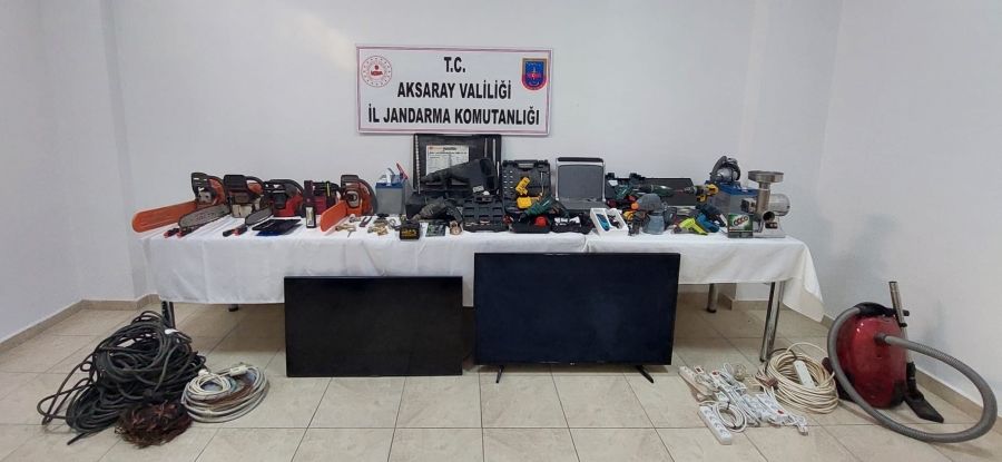 Hırsızlar Jandarma dedektiflerinden Kaçamadı! Onlarca çalıntı eşya ele geçirildi 