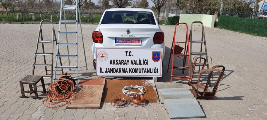 Gelin arabasıyla hırsızlık! Jandarma fark etti