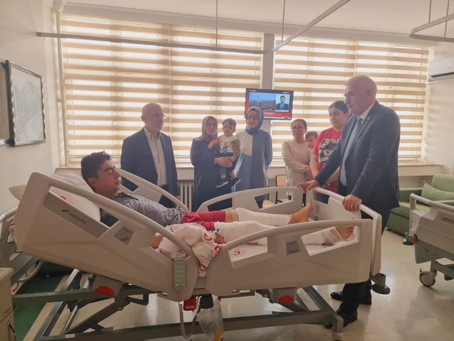 Milletvekili Ramazan Kaşlı yaralı askerlerimizi hastanede ziyaret etti