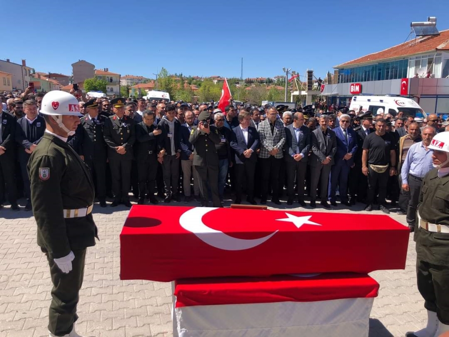 Şehit Uzman Çavuş Tunahan Erbaşı son yolculuğuna uğurlandı