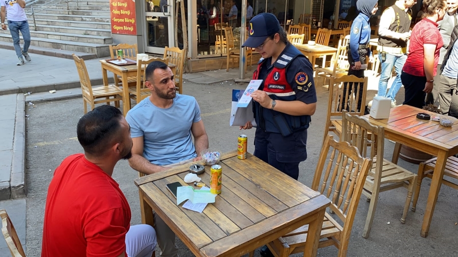 KADES Uygulaması Vatandaşlara Anlatılıyor