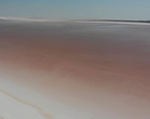 Tuz Gölü pembe renge büründü