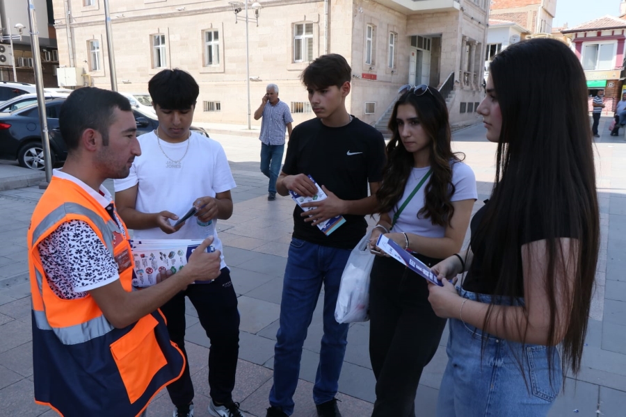 AFAD ekipleri vatandaşları afetlere karşı bilinçlendiriyor