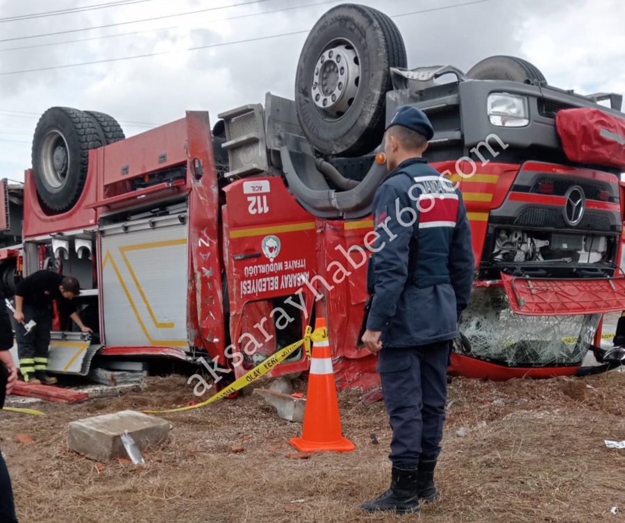 Son dakika... Kazaya giden itfaiye ekibi kaza yaptı: 6 kişi yaralandı
