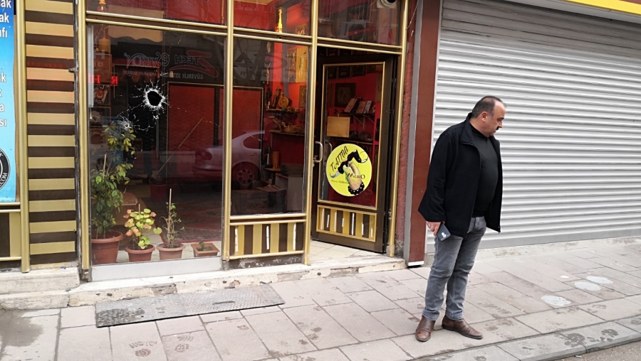 Dövme yapılmadı diye dükkanı kurşunladı