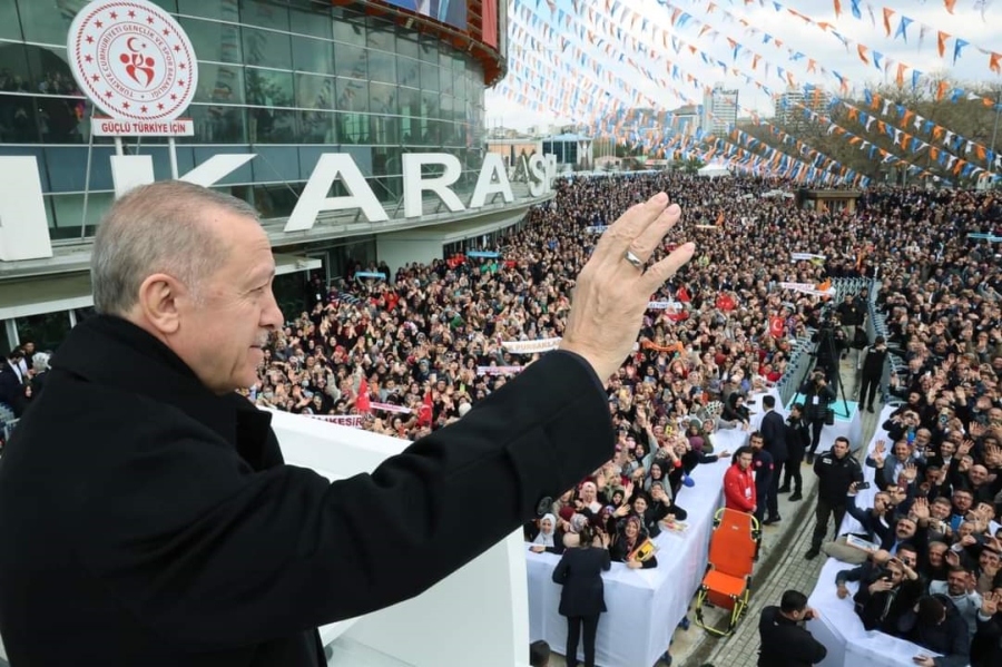 AK Parti, seçim beyannamesini açıkladı