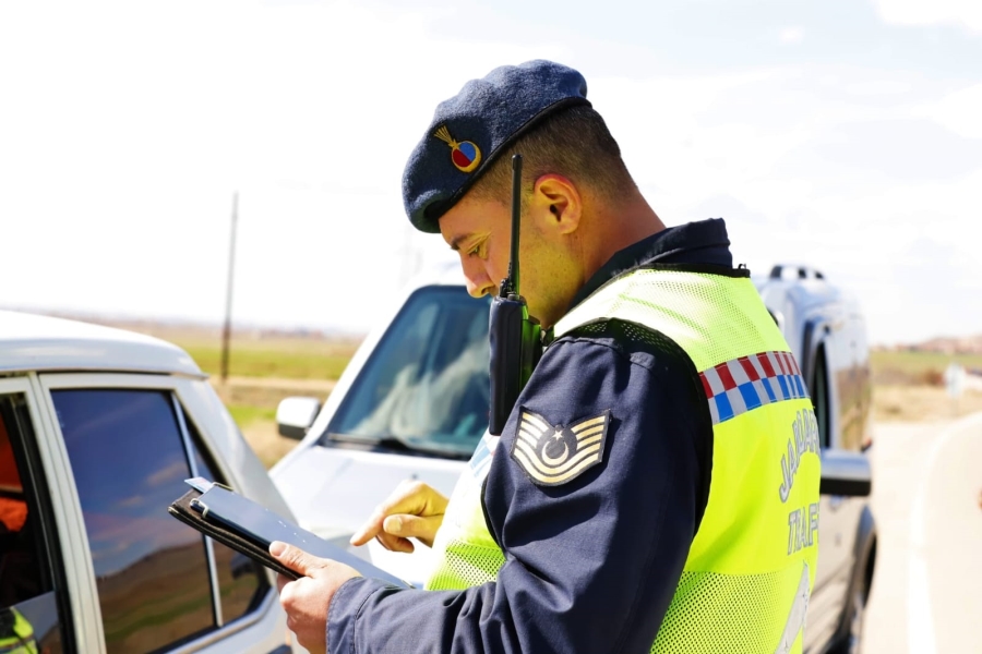 Aksaray Jandarma bayram öncesi denetimleri sıklaştırdı