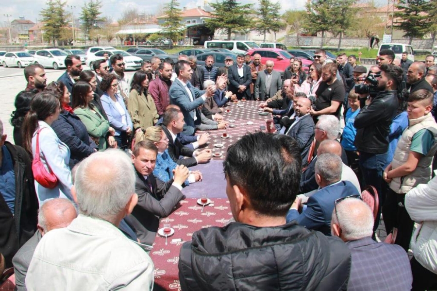Ertürk: Aksarayımızın vekilleri uzay üssü gibi