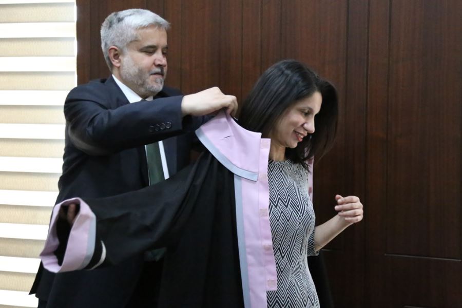 ASÜ Tıp Fakültesi’nde unvanda yükselen akademisyenler  törenle cübbelerini giydi