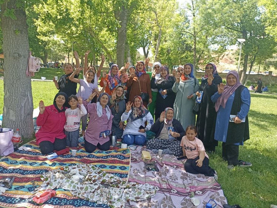 AK Parti il teşkilatı tam kadro sahada