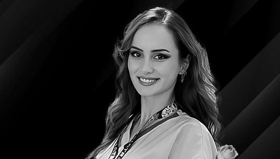 Rezidansın balkonundan düşerek hayatını kaybeden hemşire Niğde’de toprağa verildi
