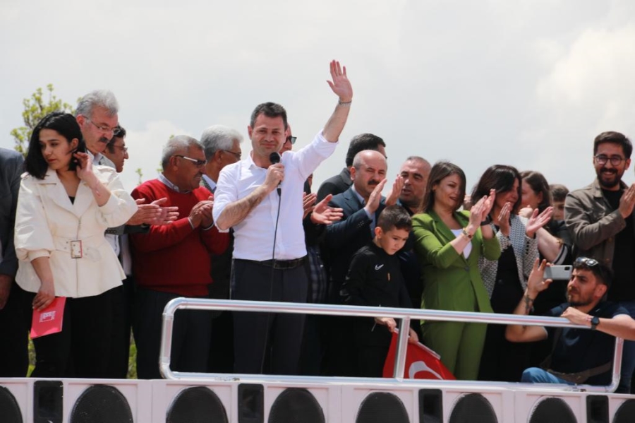 Saratlı,umudun adayı Ali Abbas Ertürk ile coştu 