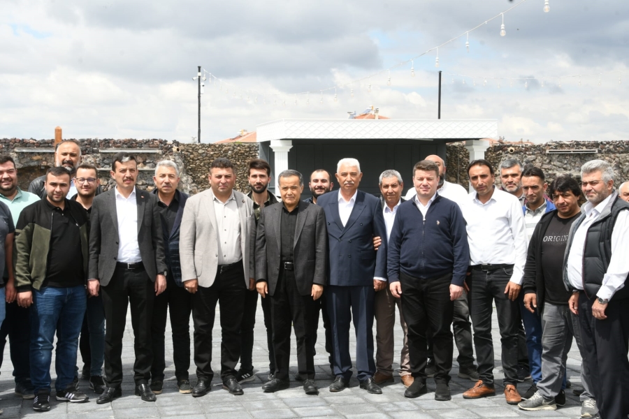 AK Heyet,Servisçiler ve Taşımacılar Dernek Üyeleri İle Bir Araya Geldi 