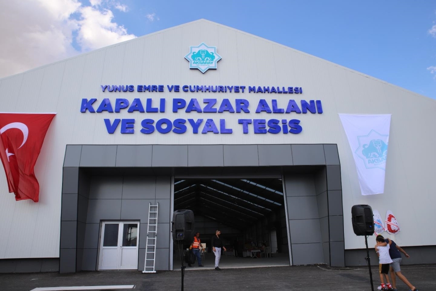 Kapalı semt pazarı ve çok amaçlı sosyal tesis sevilerek kullanılıyor