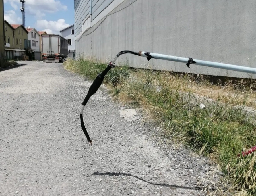 Mobilyacılar sitesindeki kablo hırsızlığı, esnafı bezdirdi