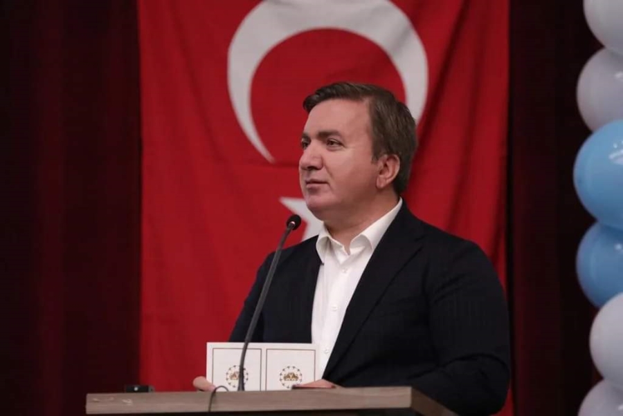 Vali Aydoğdu’dan ailelere çağrı: “Çocuklarımıza kazandıracağımız ahlaki değerler akademik başarılarından daha önemlidir”