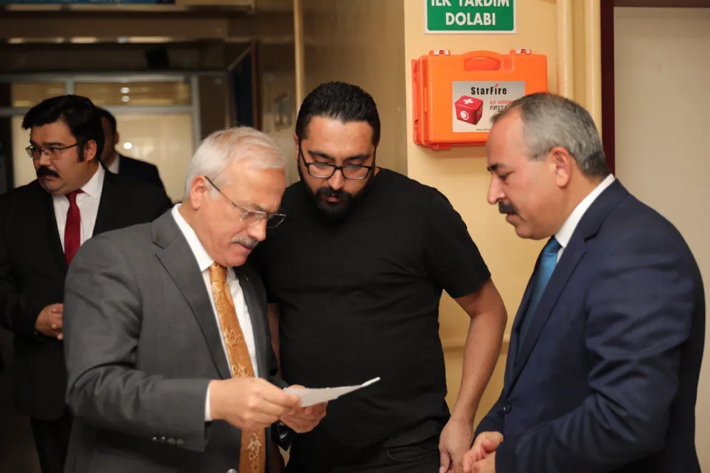 Vali Mehmet Ali Kumbuzoğlu; “Kamu hizmetlerinde vatandaşların memnuniyeti her zaman önceliğimizdir”