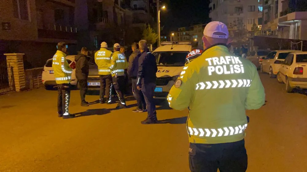 Aksaray’da 14 Yaşındaki Çocuk babasının arabasını kaçırdı Polisi peşine taktı