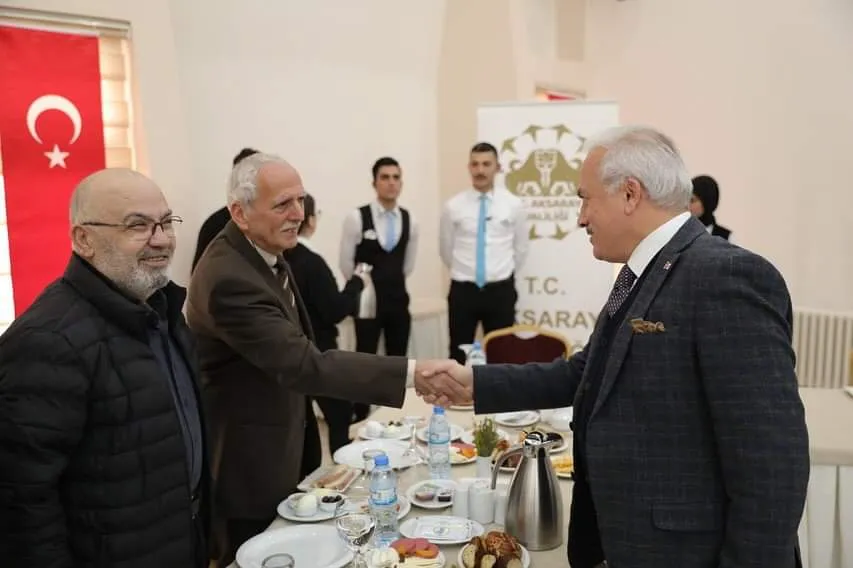 Aksaray Valisi basınla buluştu…