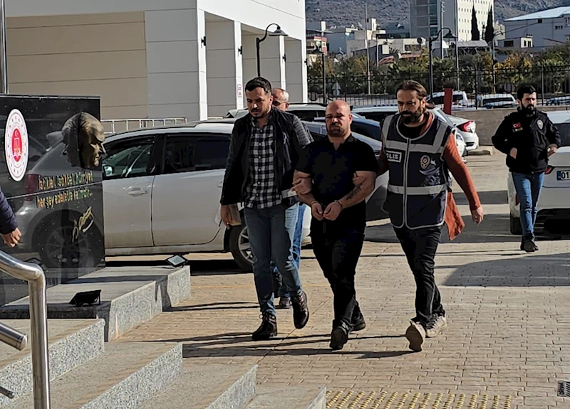 Eski sevgilisinin kardeşini yaralayan şüpheli adliyede (2)
