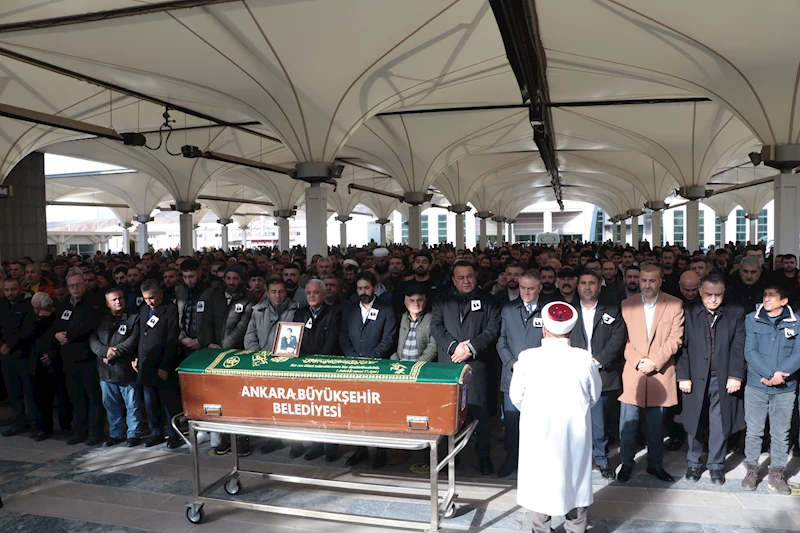 ANKARALI Turgut, son yolculuğuna uğurlandı (VİDEO EKLENDİ) 