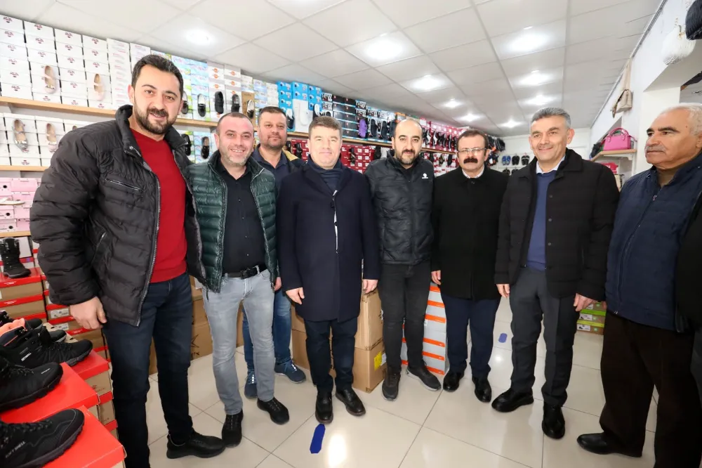 Muhsin Çelebi Mahallesi esnaflarından Başkan Dinçer