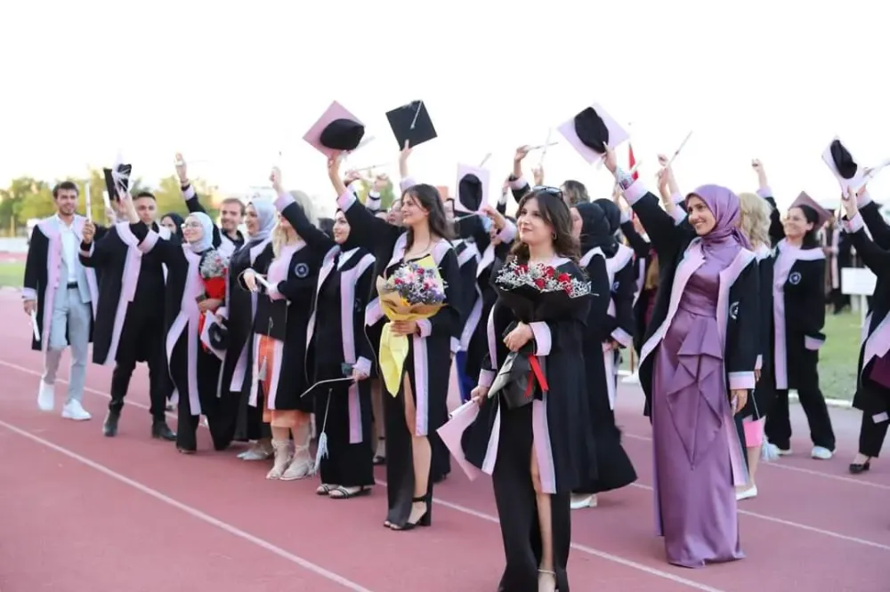 Kep atan öğrenciler yeni bir hayata başladı 