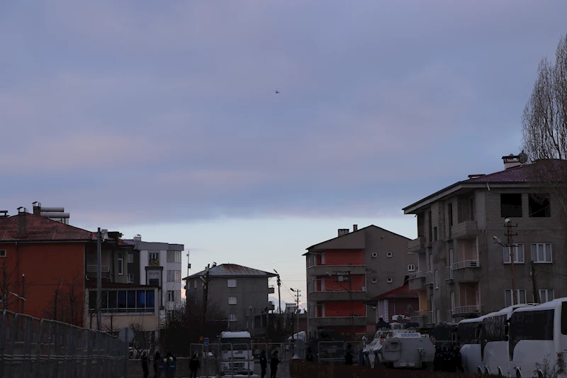 Van Büyükşehir Belediye Başkanı Zeydan, görevden uzaklaştırıldı (2)