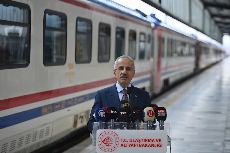 Bakan Uraloğlu: Tahran-Van tren seferi 9 Mart