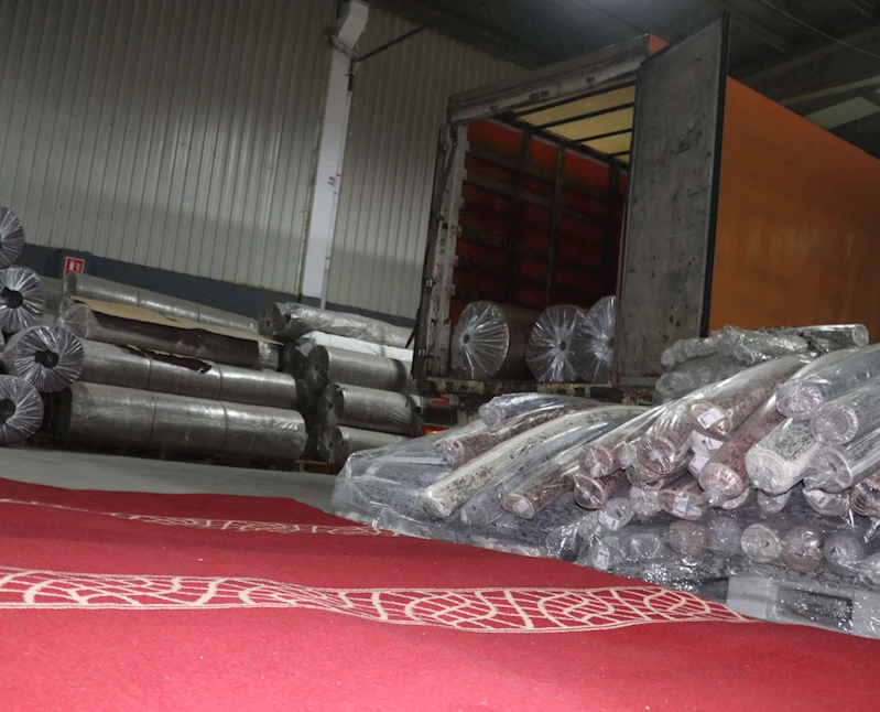 Emevi Camii’nin halıları tamamlandı