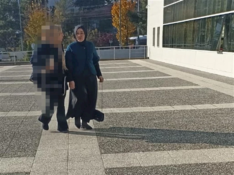 Bolu - Oğlunu ağlatan çocuğu aracı ile ezen kadına 2 yıl 11 ay hapis cezası /Video eklendi 