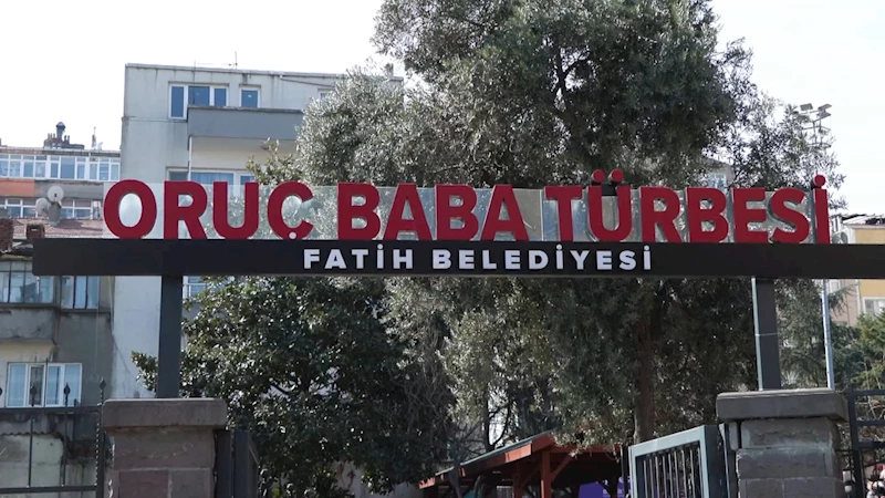İstanbul - Ramazan ayının ilk gününde Oruç Baba Türbesi