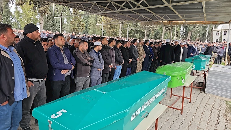 TIR’a çarpan minibüste ölen 6 işçi toprağa verildi