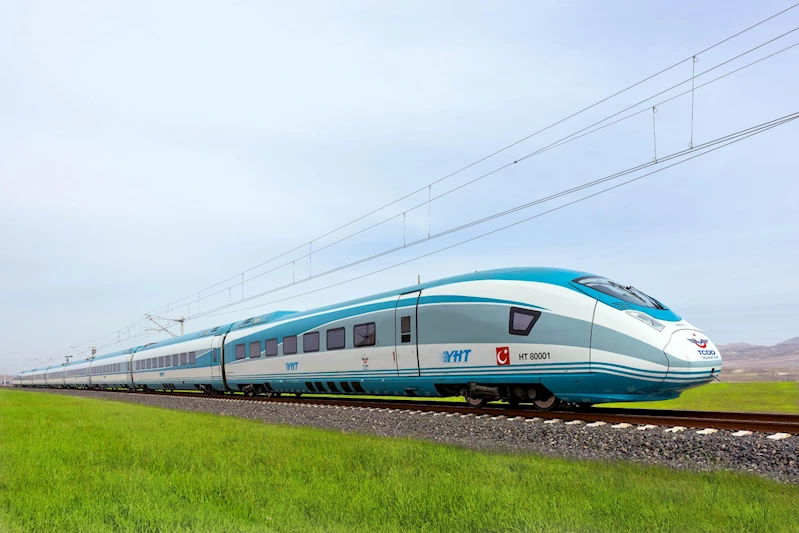 Bakan Uraloğlu: Tren seferlerinde 12 bin 786 kişilik kapasite artışı yapacağız